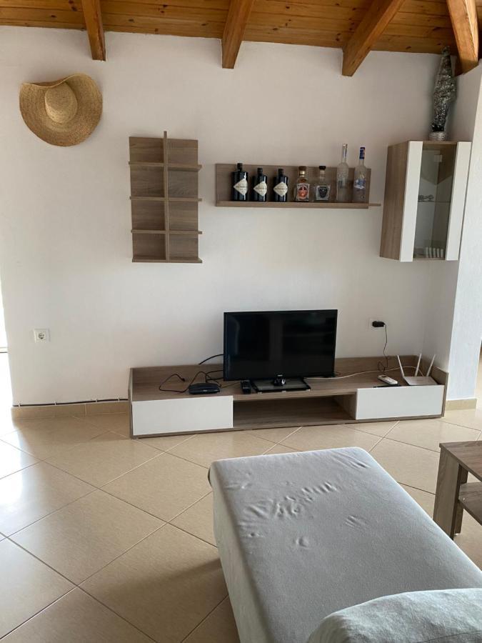 L.T. Apartment 5Th Street Σαράντα Εξωτερικό φωτογραφία