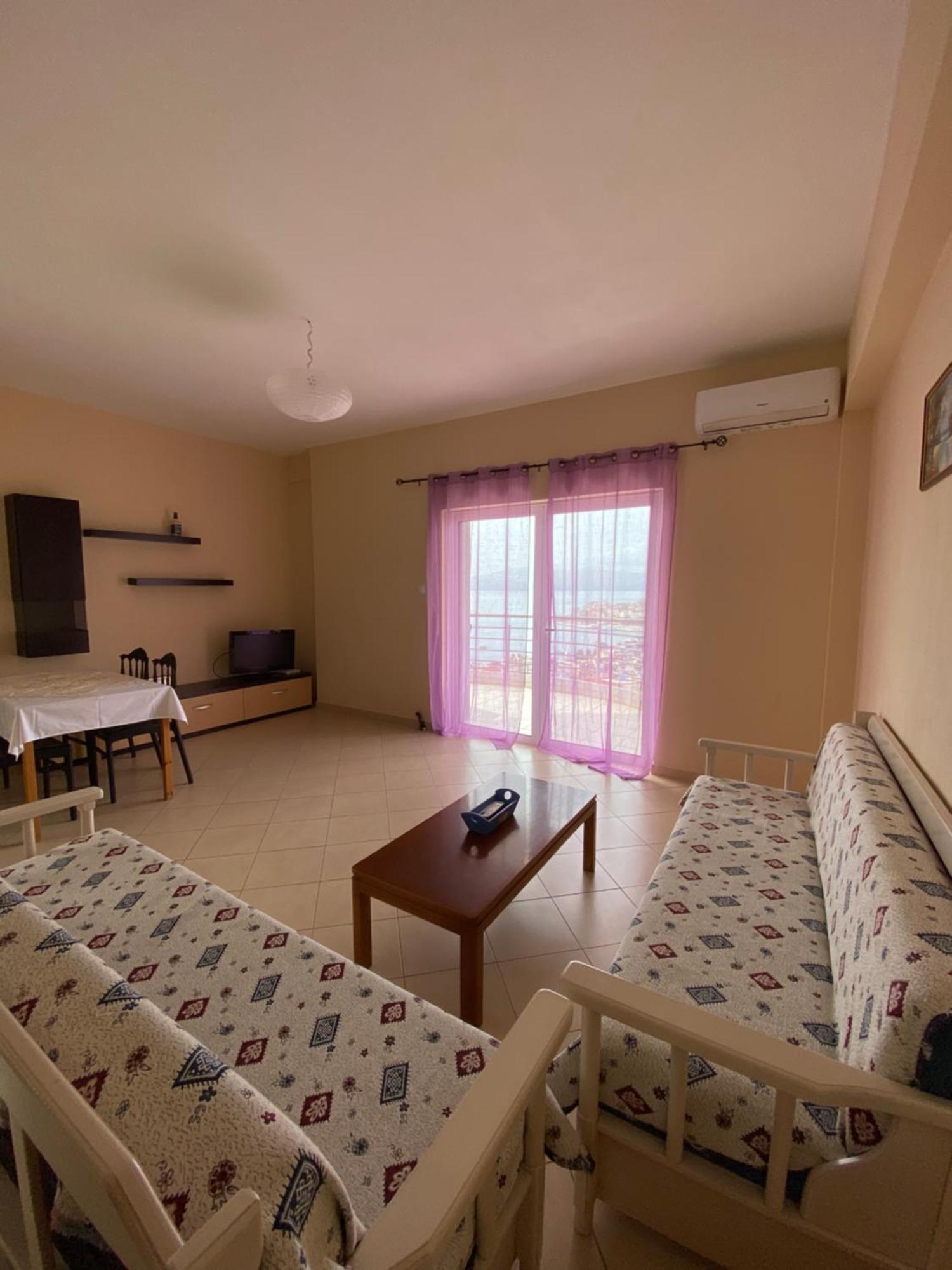 L.T. Apartment 5Th Street Σαράντα Εξωτερικό φωτογραφία