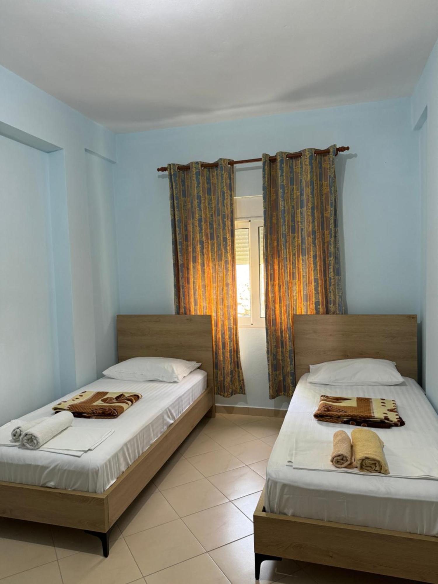 L.T. Apartment 5Th Street Σαράντα Εξωτερικό φωτογραφία
